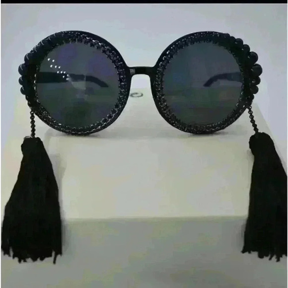 Accessories - Baroque round tassel pearl rhinestones decoration sun large frame sunglasses